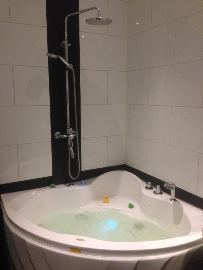 Beach Rose, 1 Free Parking, 2 Min. From Beach, Jacuzzi Noordwijk Dış mekan fotoğraf